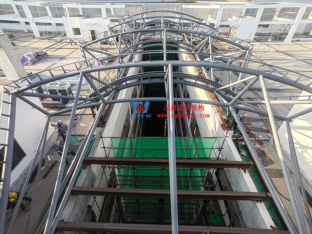 全力以赴高效推進項目施工，高質量完成建設任務